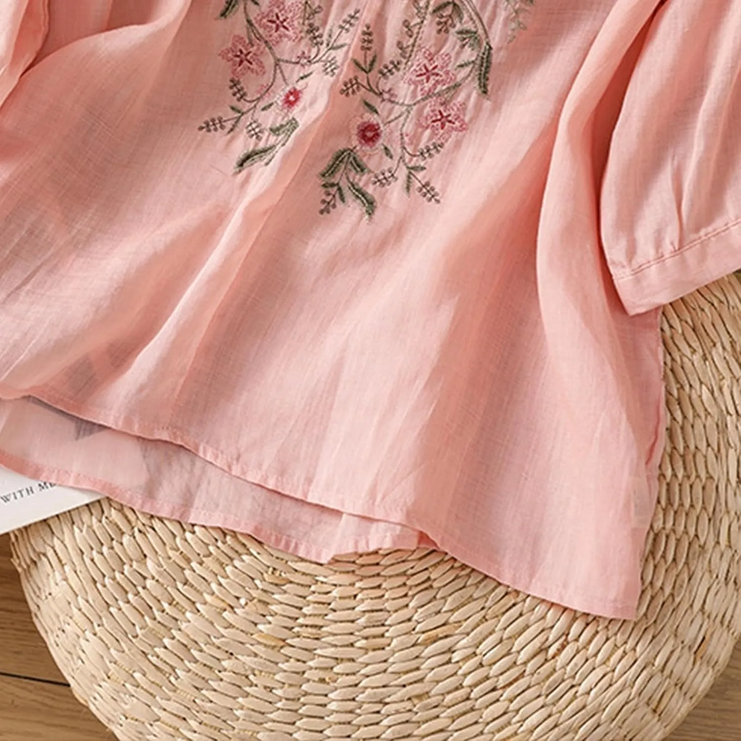 Cotton Linen Shirts for Women 2025 Floral Embroidered Tops Boho Ethnic Women 3/4 Sleeve V Neck Button Tunic Tshirt