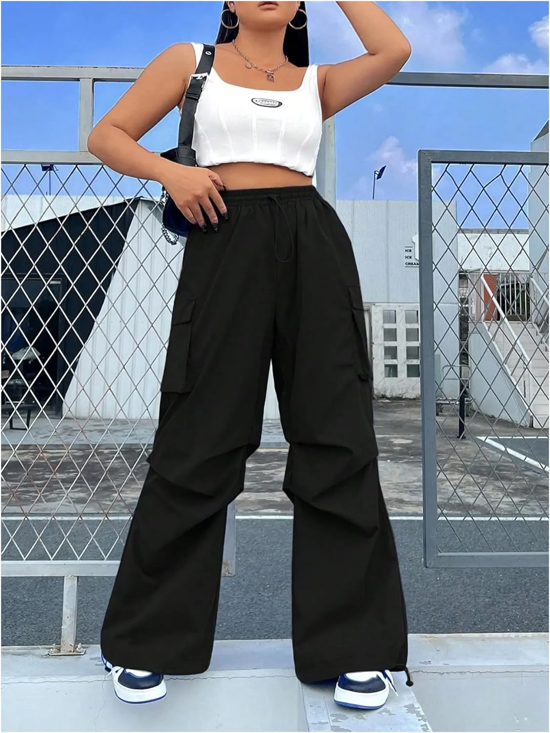 GORGLITTER Women's Plus Size Ruched High Waisted Cargo Pants Flap Pocket Baggy Wide Leg Pants