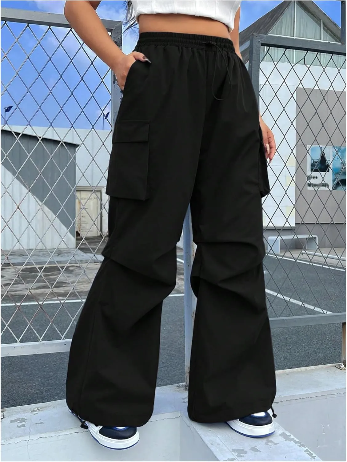 GORGLITTER Women's Plus Size Ruched High Waisted Cargo Pants Flap Pocket Baggy Wide Leg Pants