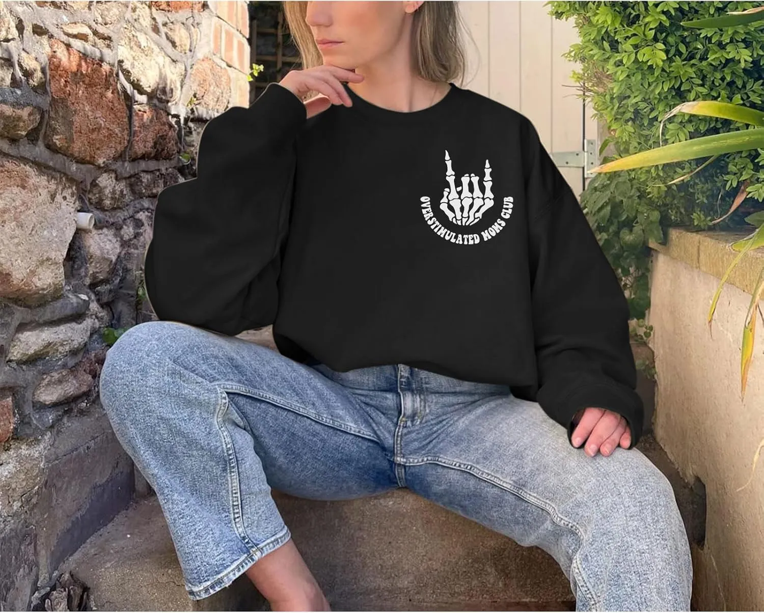 Oversized Overstimulated Moms Club Sweatshirt for Women Cool Skeleton Graphic Mama Sweatshirts Funny Hoodie Pullover